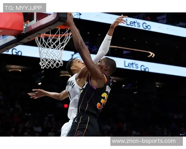 杜兰特称赞文班亚马第四节表现出色频繁冲击篮下制造对手犯规